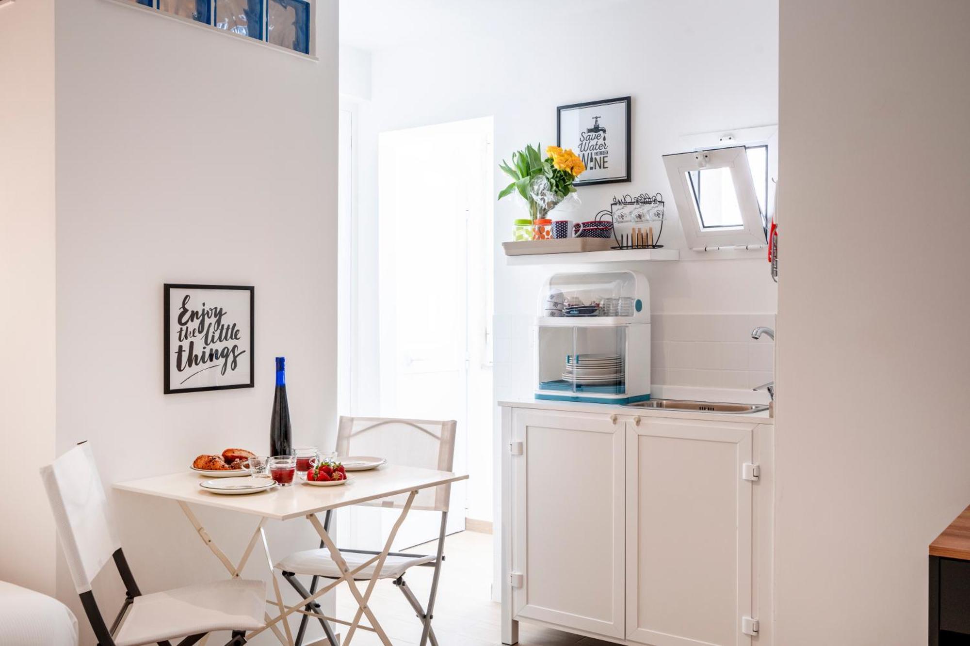 Room 4 - Lovely & Functional Studio Bari Buitenkant foto
